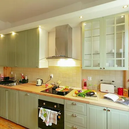 Eclectic, Cozy In The Heart Of Old Mokotow! Apartamento