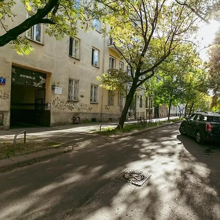 Eclectic, Cozy In The Heart Of Old Mokotow! Varsovia